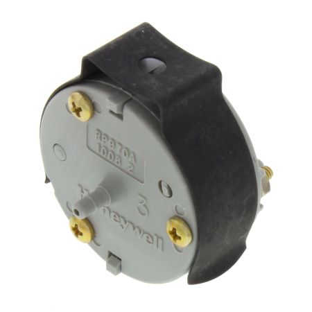 RP970A1008: Pneumatic Capacity Relay