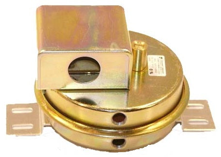 8221212002: 05-9"wc SPDT Air Differential Pressure Switch 1/8" Female NPT Connections