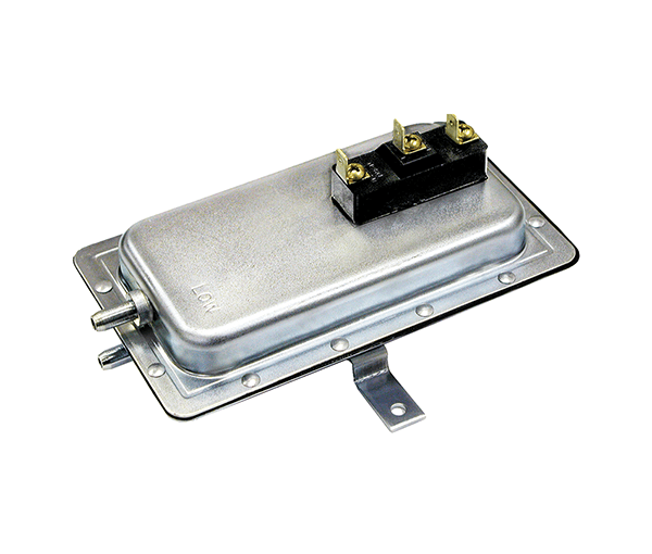 DFS-301-112: Air Flow Switch, SPDT, Fixed to Operate on Pressure Rise at .03"  .02"w.c., 120-277Vac, 1/4" Barbed Connections, 1/2 Psi Maximum Pressure, Air